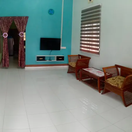 Homestay Adilah A Pasir Puteh Exterior photo