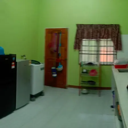 Homestay Adilah A Pasir Puteh Exterior photo